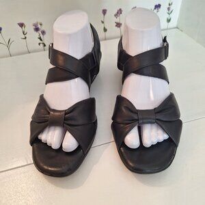 Nuture Black Leather Sandals Sz 9